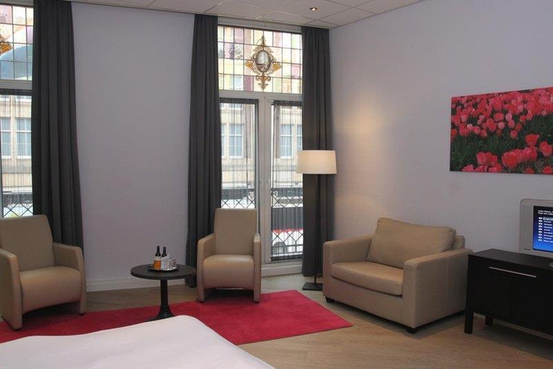 De Roode Leeuw 4*