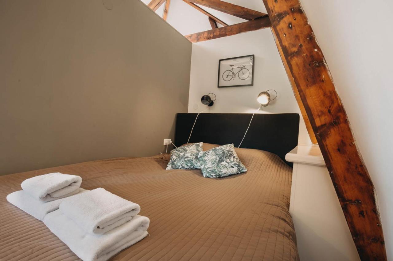 Follow Your Heart In Bed & Breakfast 2*