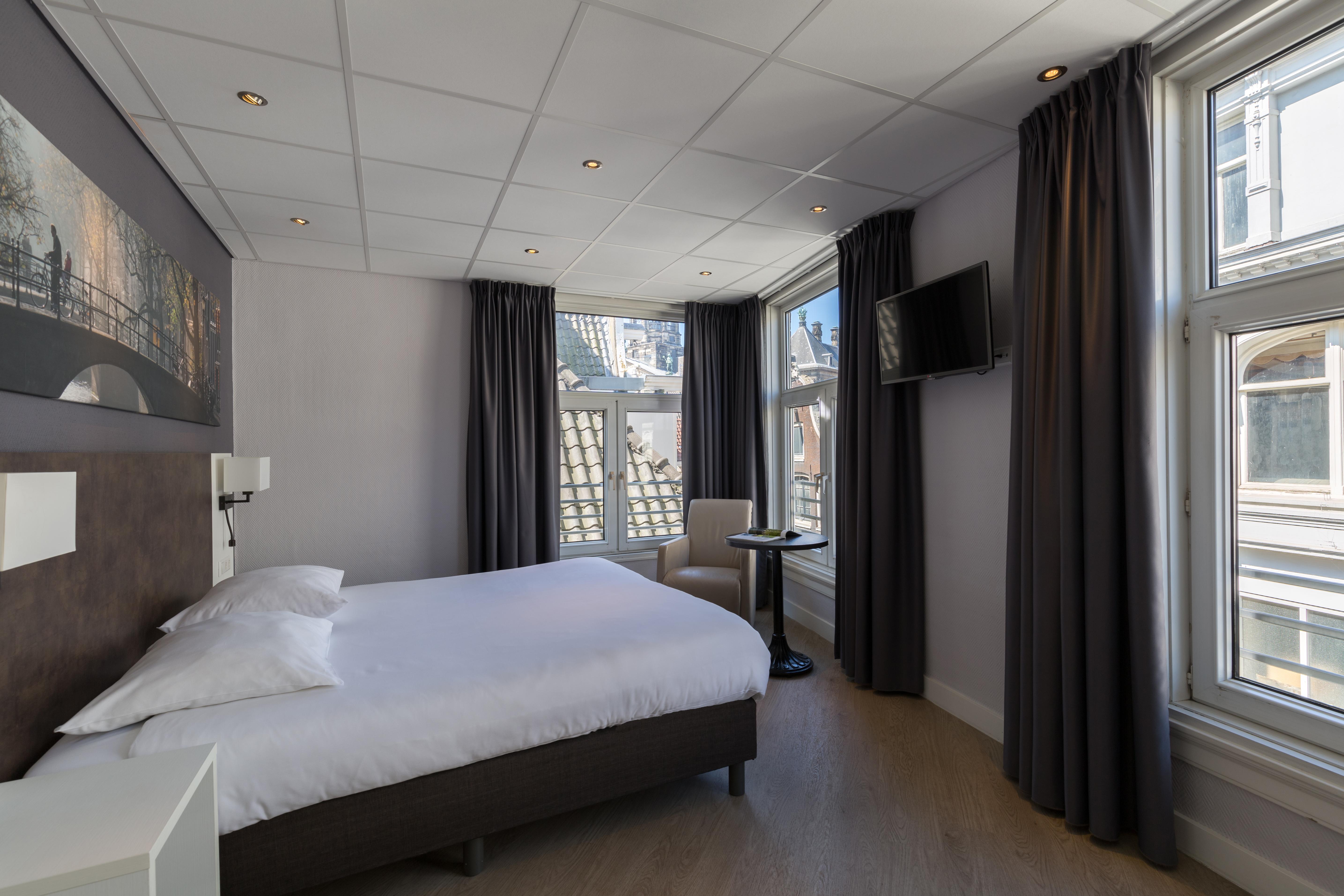 De Roode Leeuw Hotel 4*