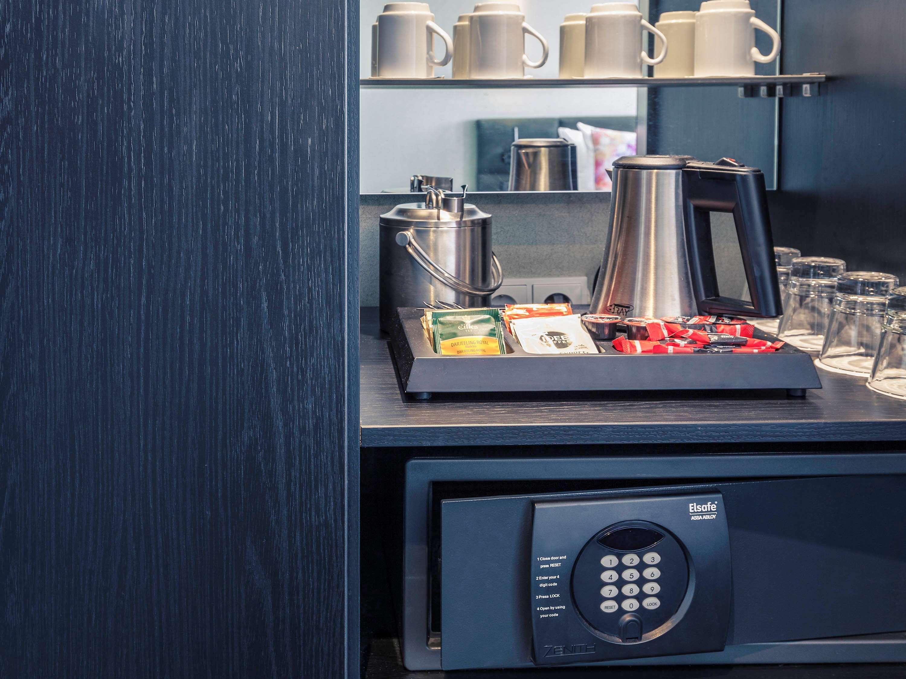 Mercure Sloterdijk Station Hotel 4*