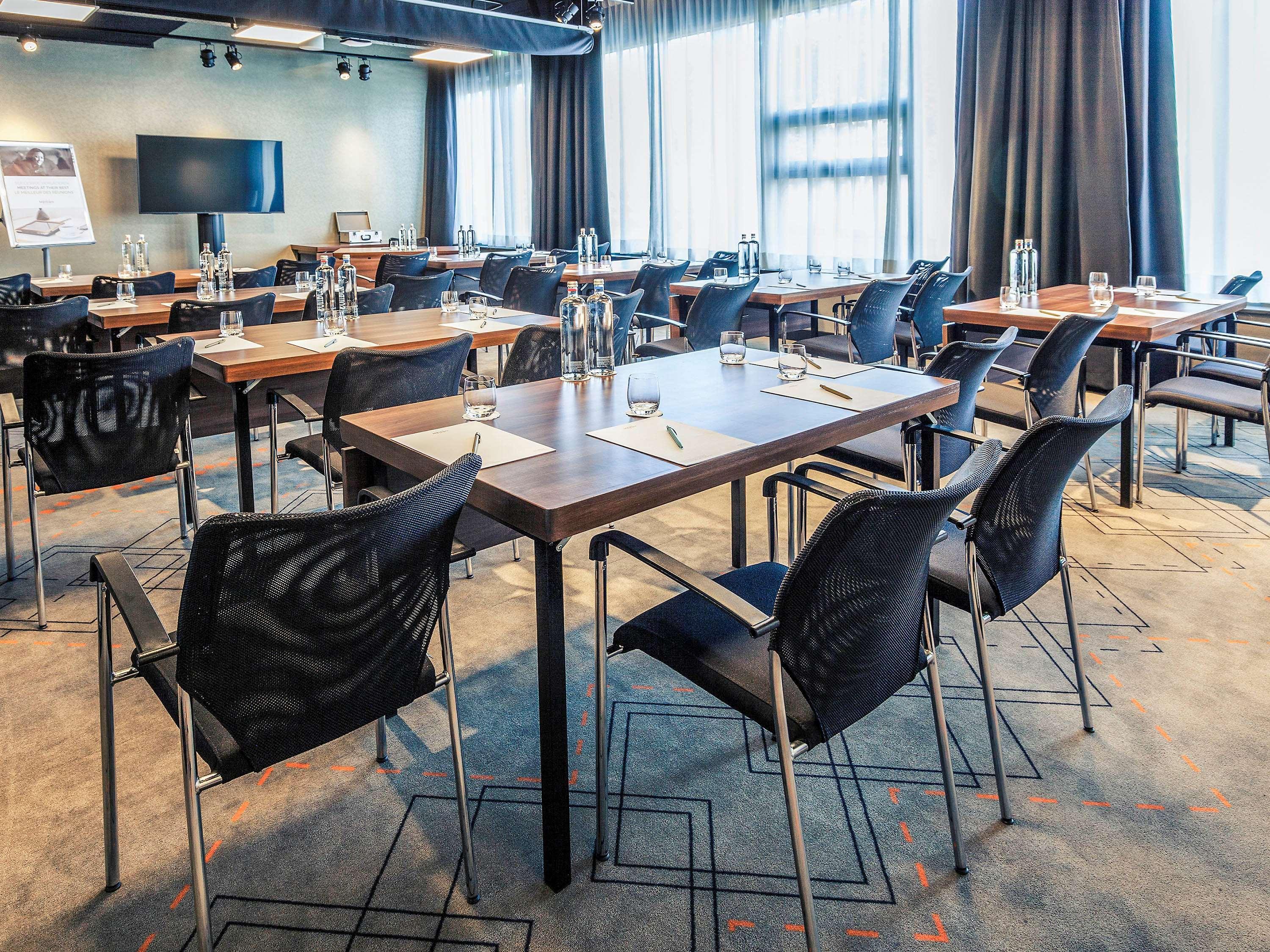 Mercure Sloterdijk Station 4*
