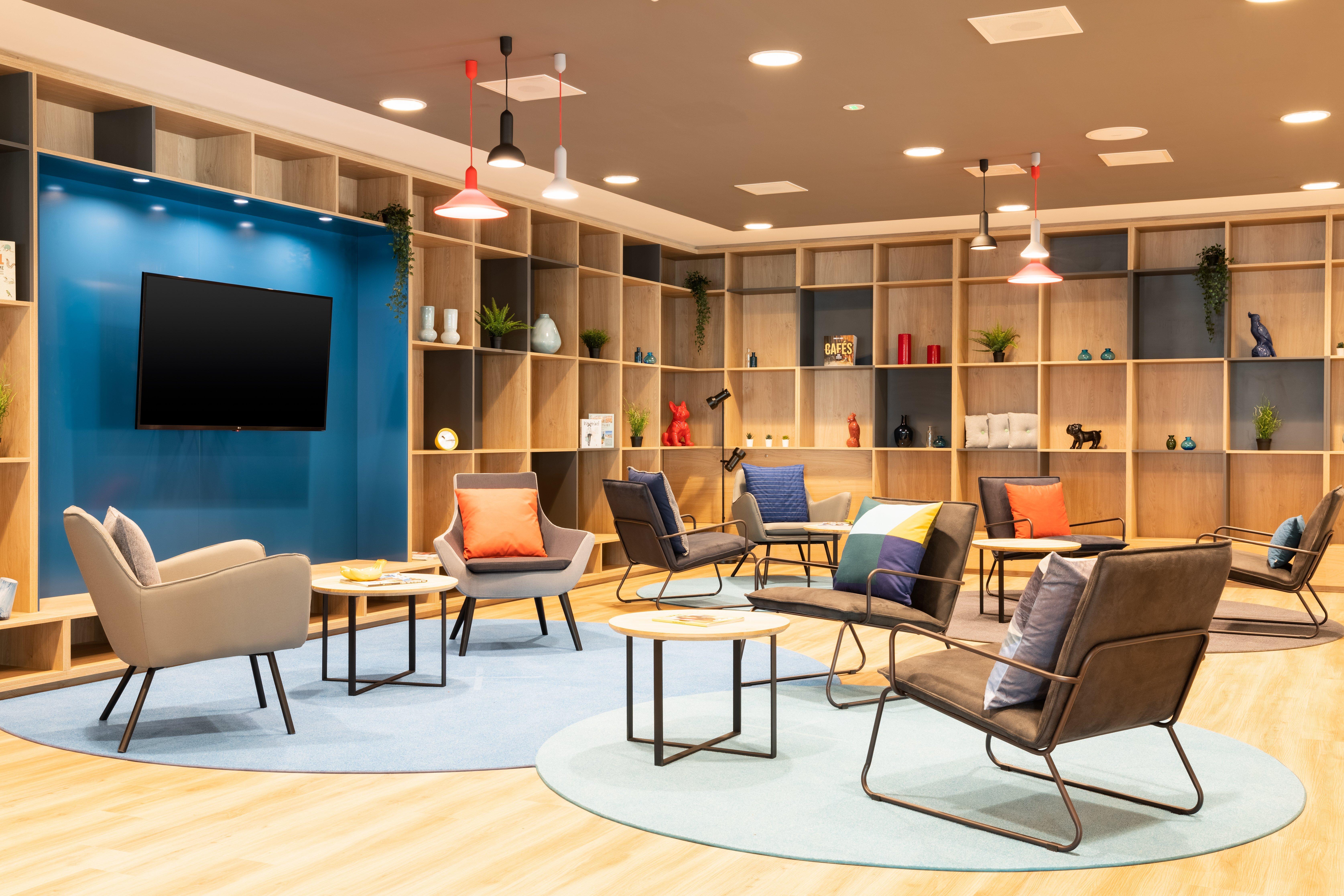 Express - North Riverside By Ihg Hotel