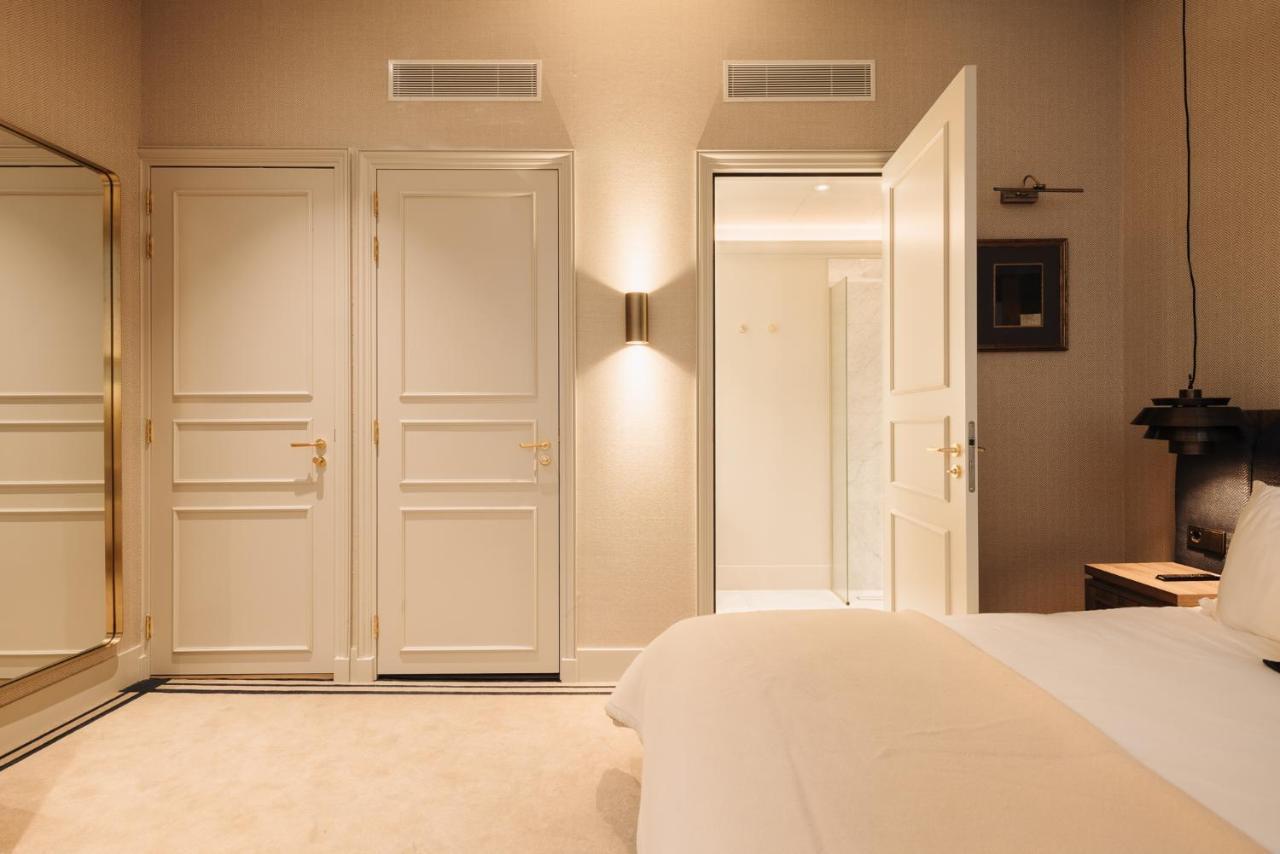 Hotel 717