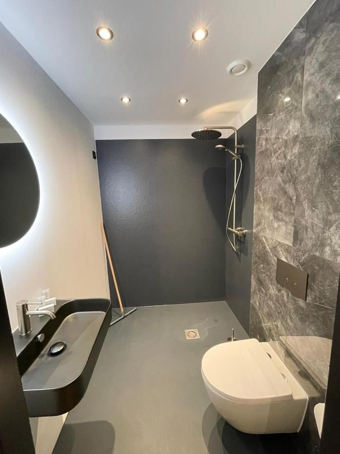 Hotel 83 Amsterdam