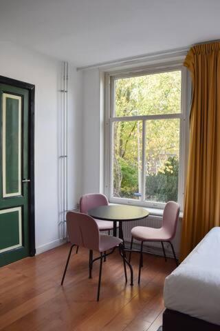 Cosy Next To Vondelpark Apartment Amsterdam