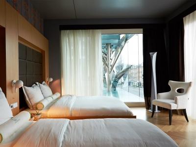 Amadi Park Hotel 4*