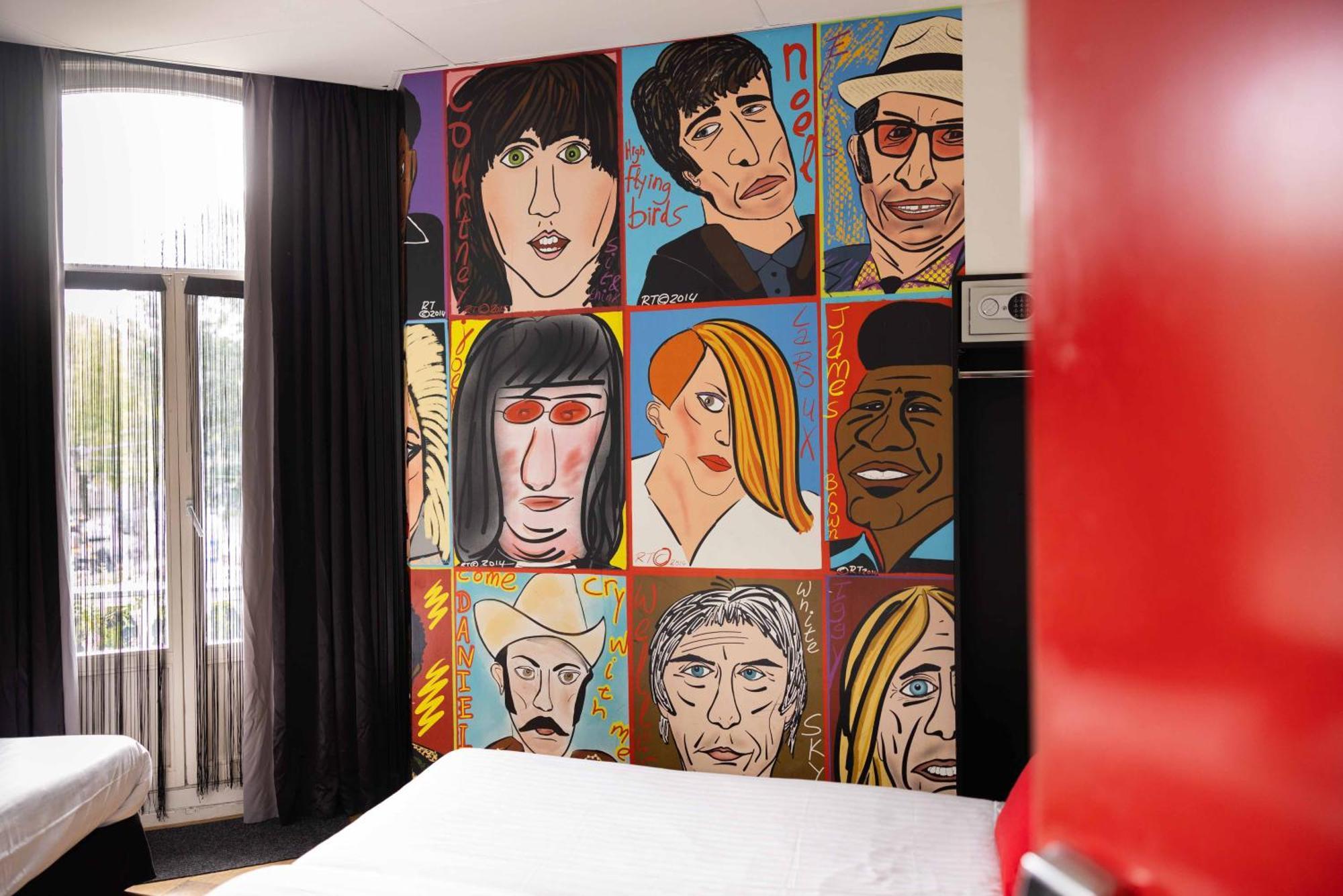 Hotel Backstage