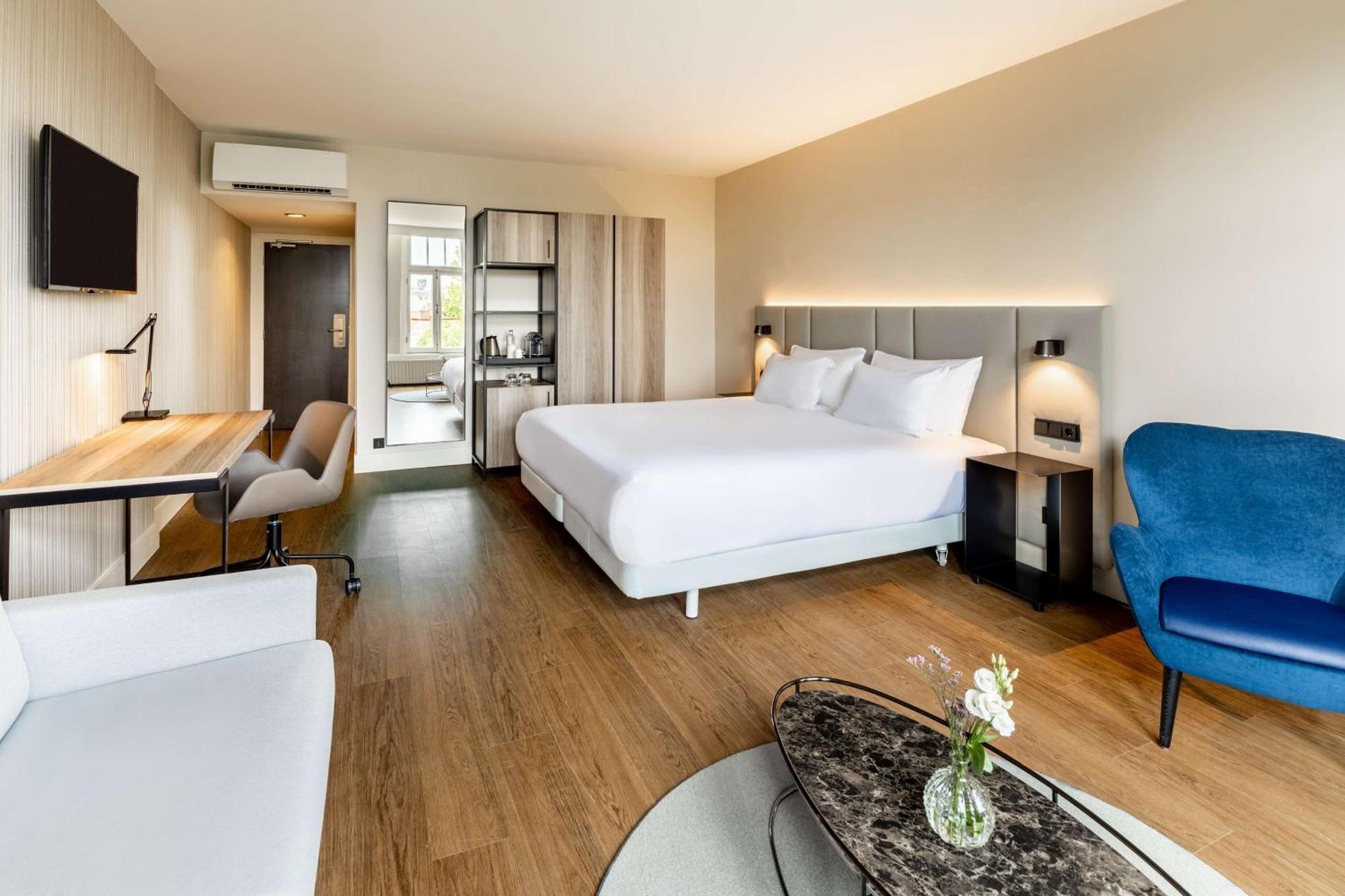 Nh Schiller Hotel 4*
