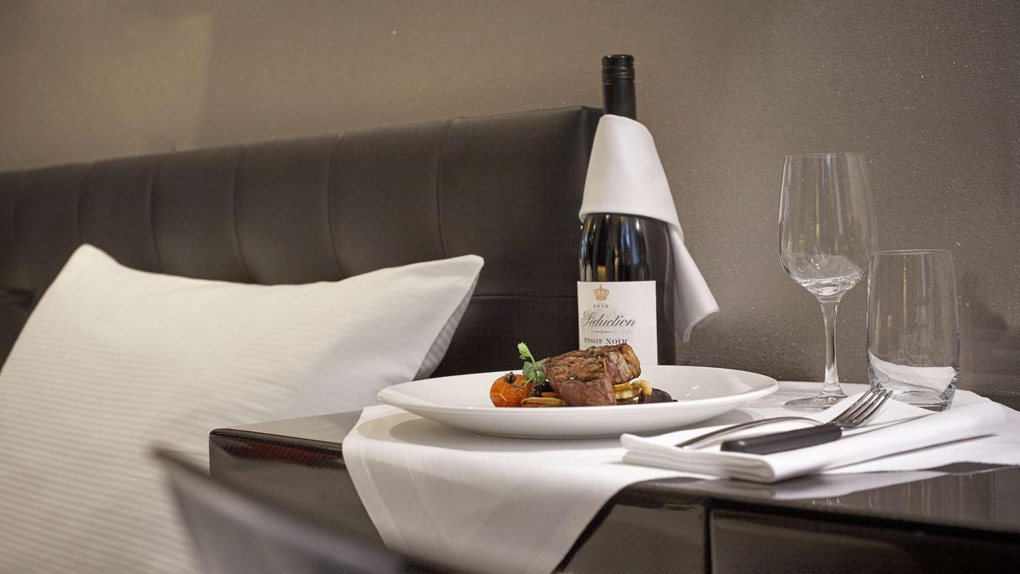 Park Plaza Victoria 4* Amsterdam