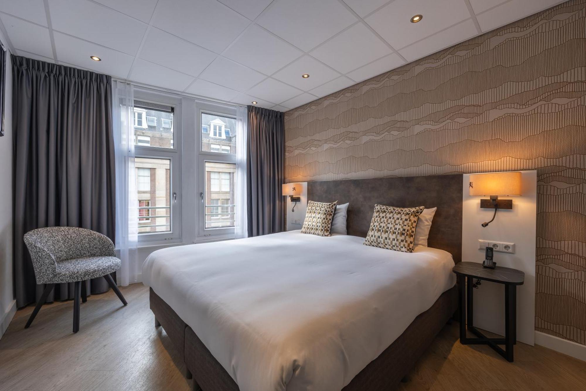 Hotel De Roode Leeuw