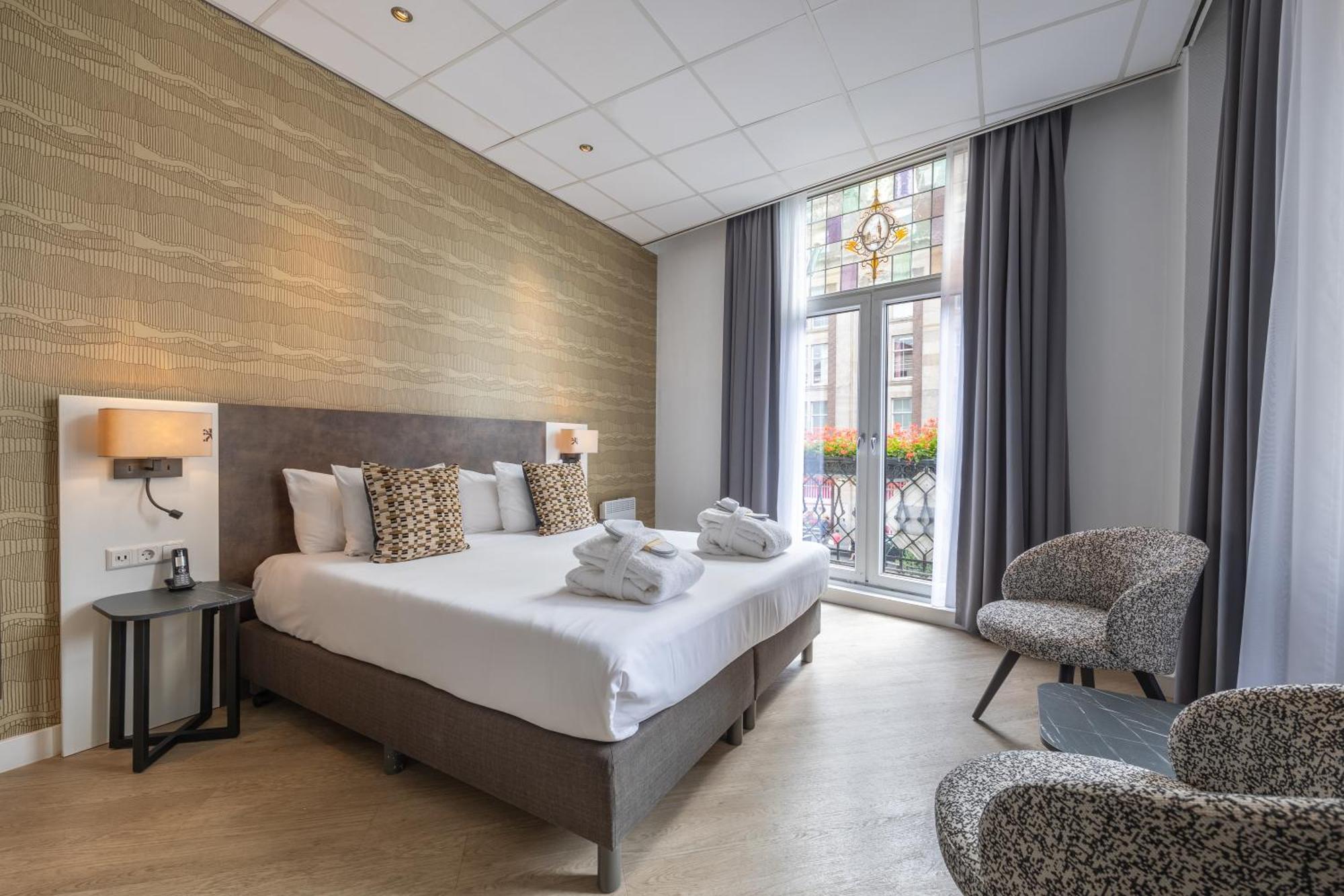 Hotel De Roode Leeuw 4*
