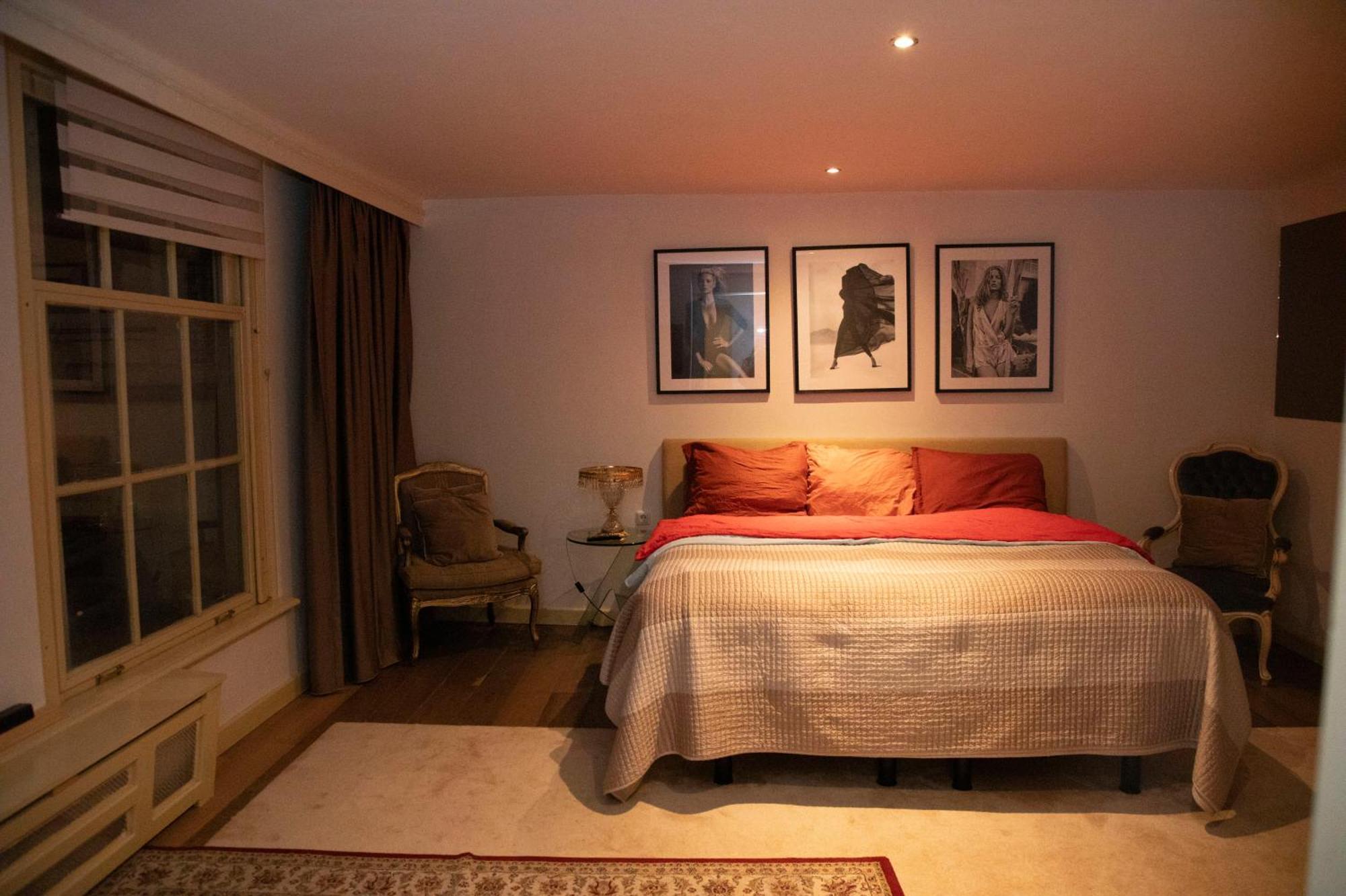 Red Light District B & B Canal View Bed & Breakfast Amsterdam