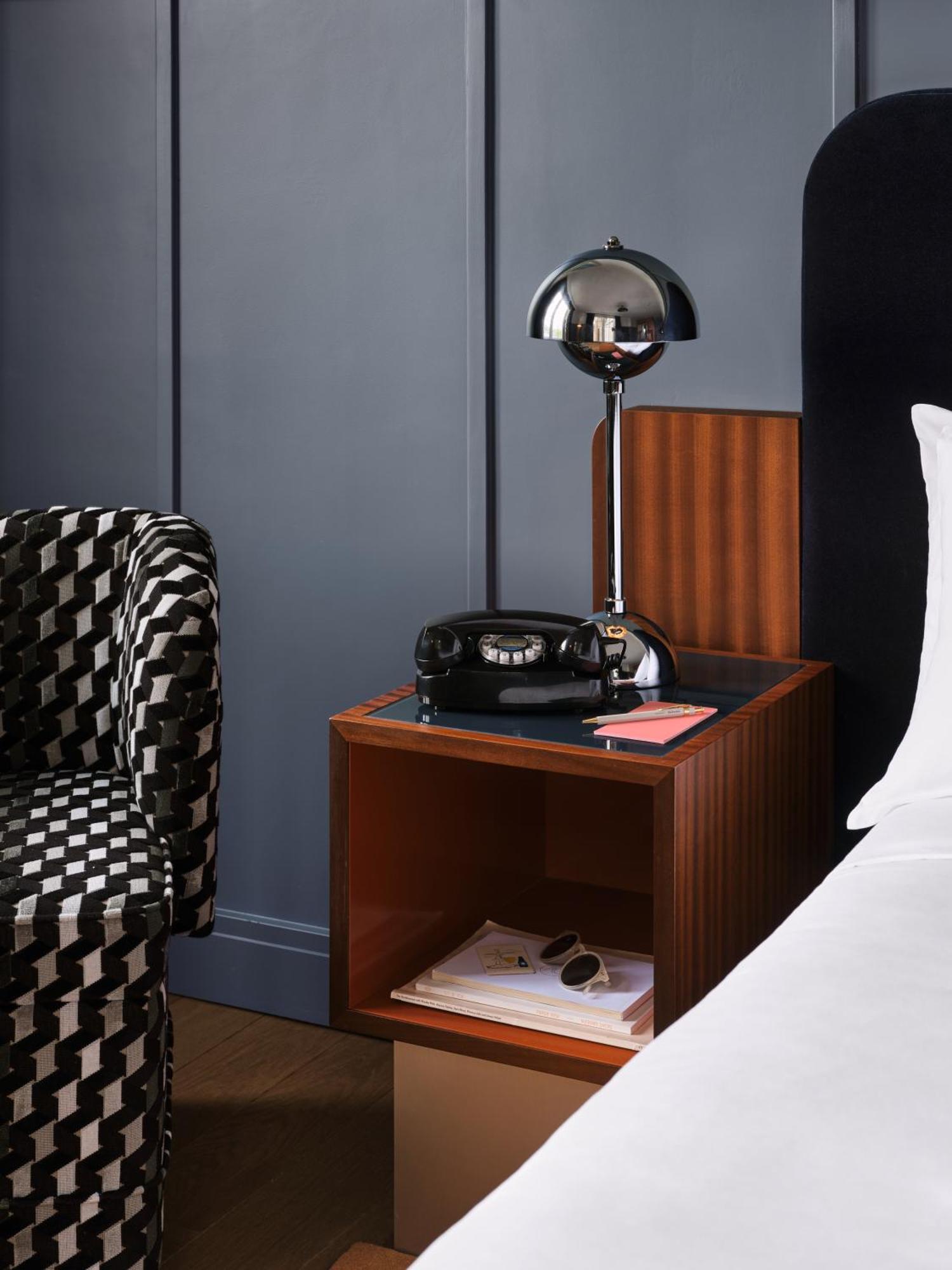 The Hoxton, Lloyd 4*