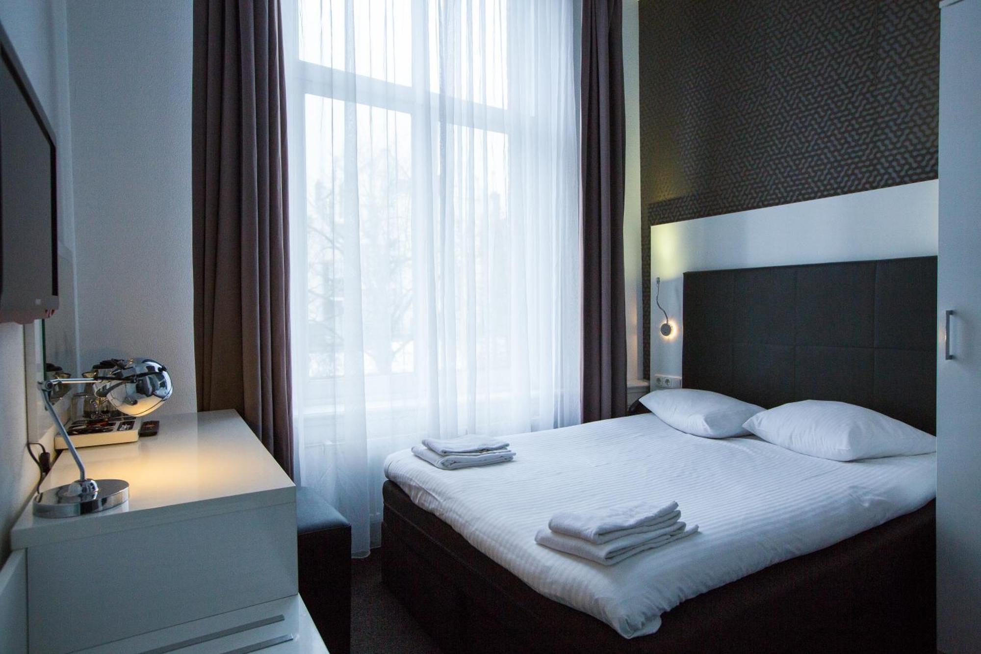 Hotel Vossius Vondelpark 3*
