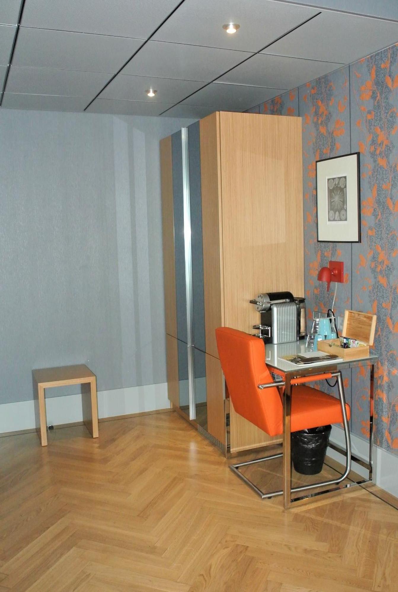 Amadi Park 4*