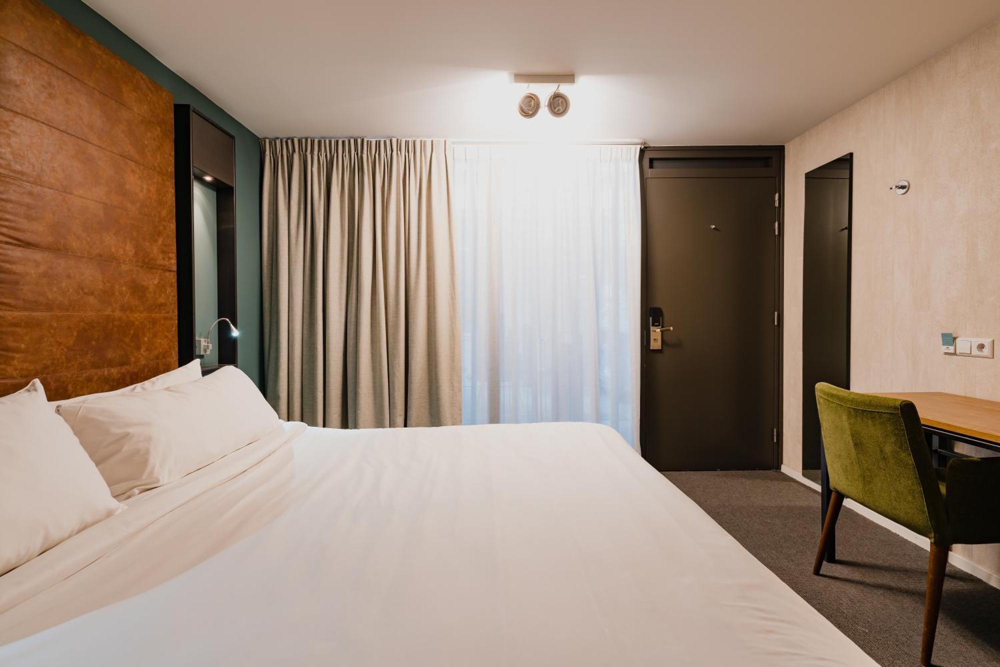 De Hallen 4*
