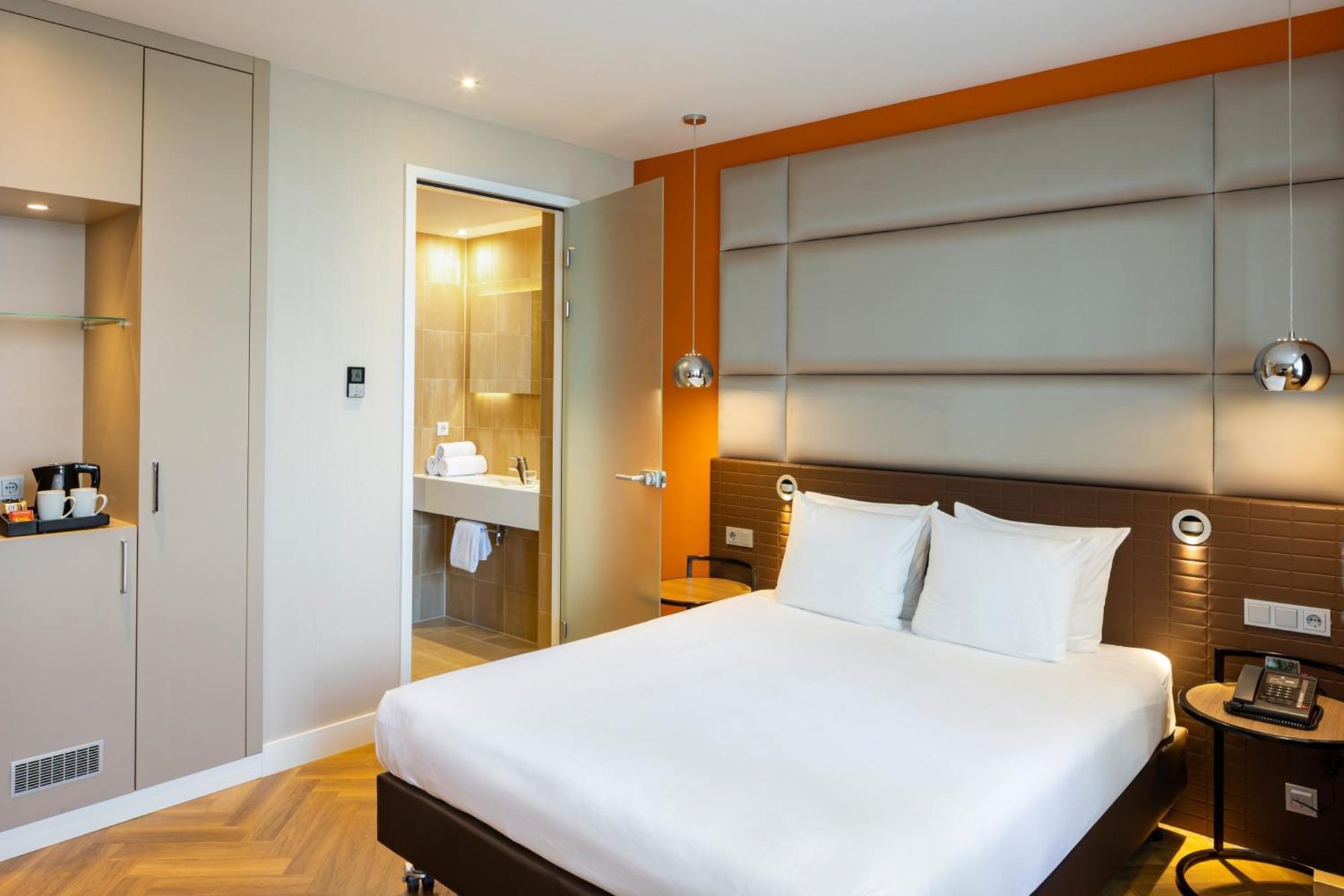 - Arena Towers, An Ihg 4* Amsterdam