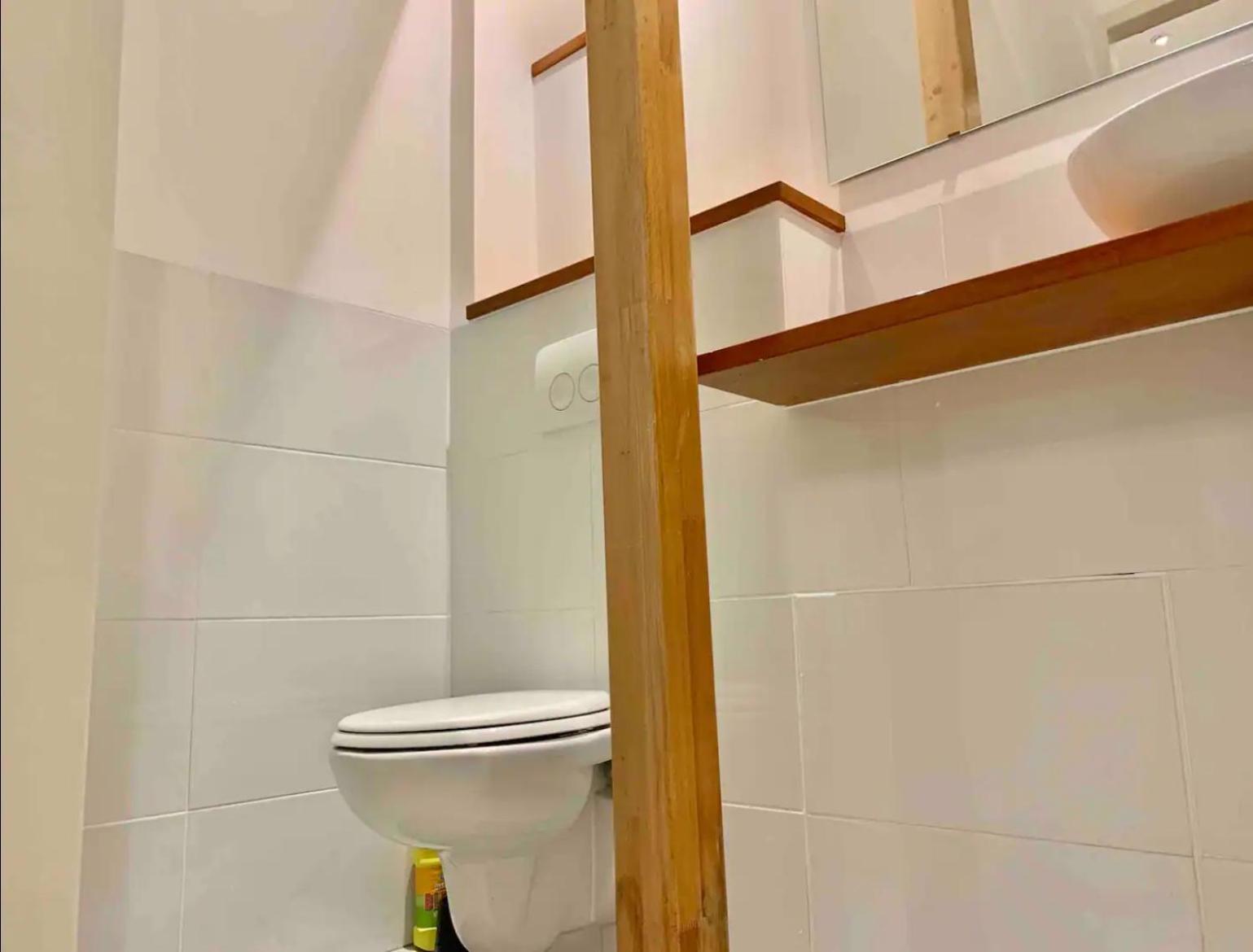 Frühstückspension With Private Bathroom Near Vondelpark Amsterdam