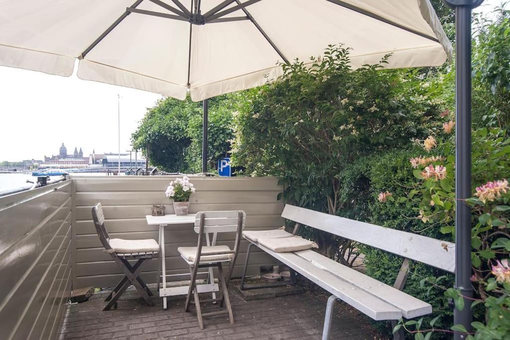Botel Private At Houseboat Amsterdam