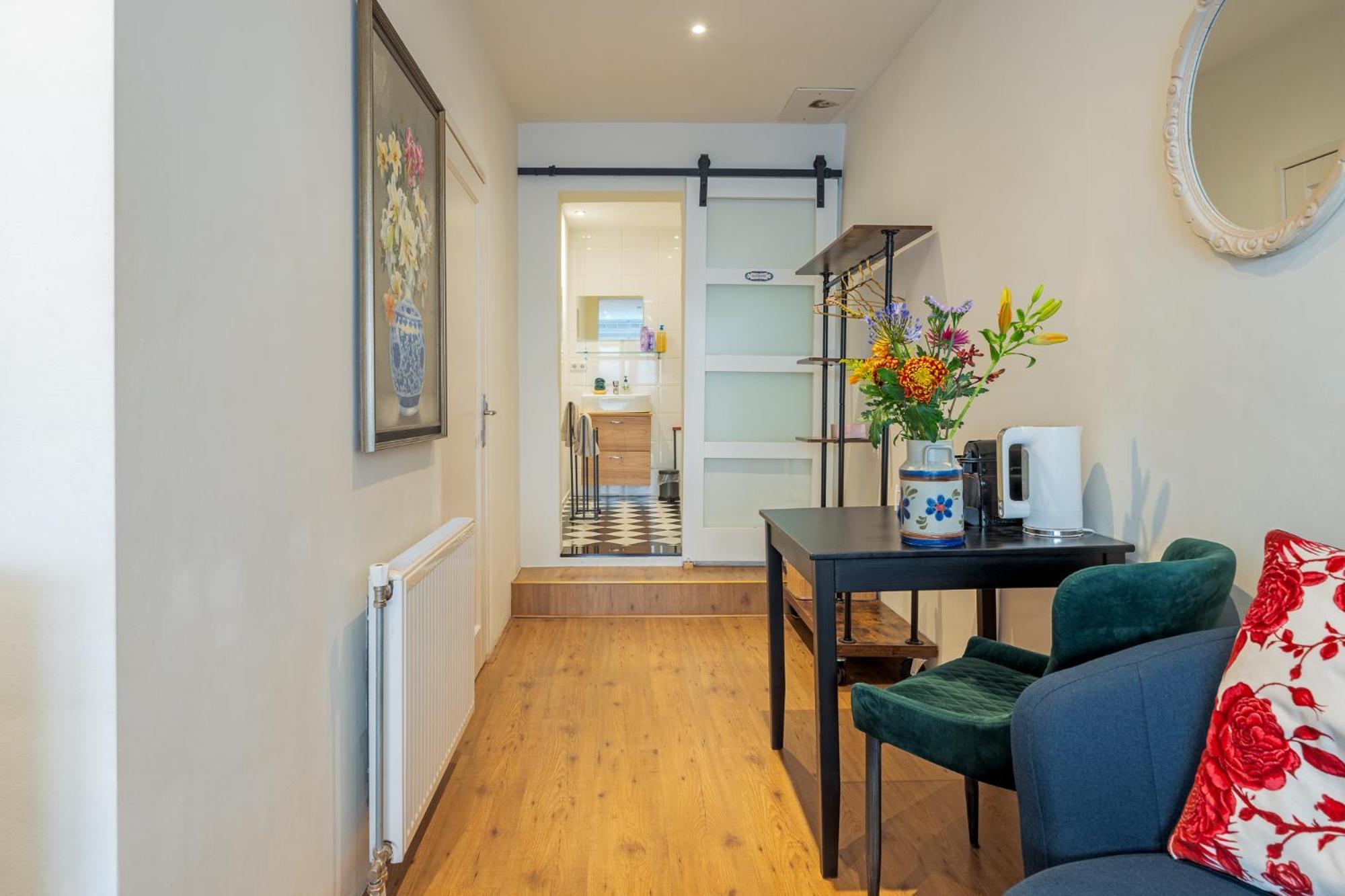 With Private Bathroom Near Vondelpark Bed & Breakfast Amsterdam