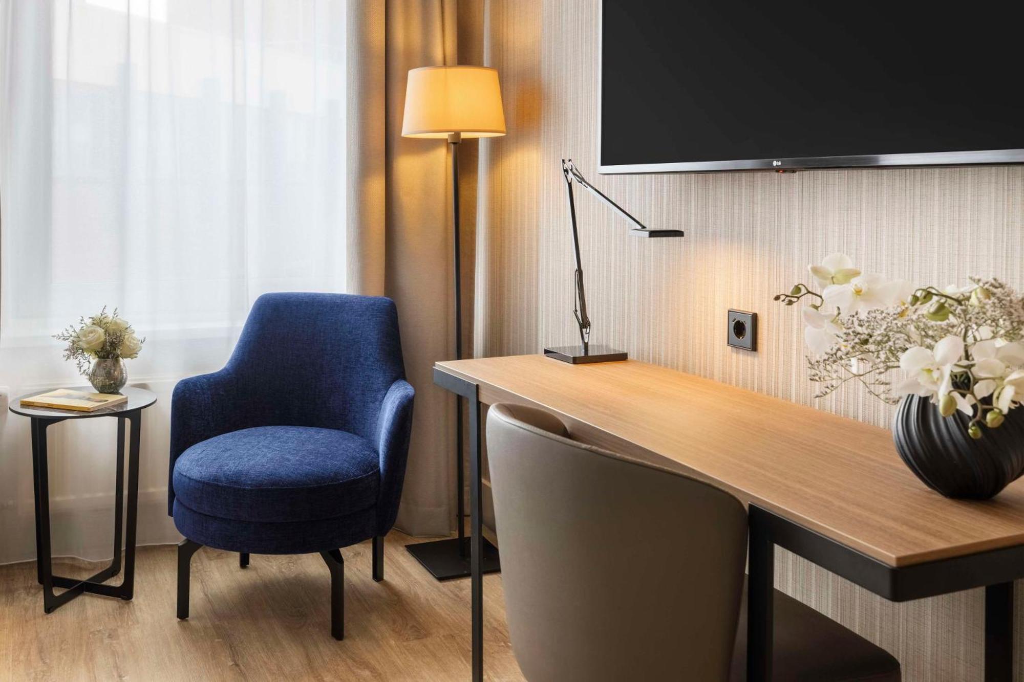 Nh Centre Hotel 4*