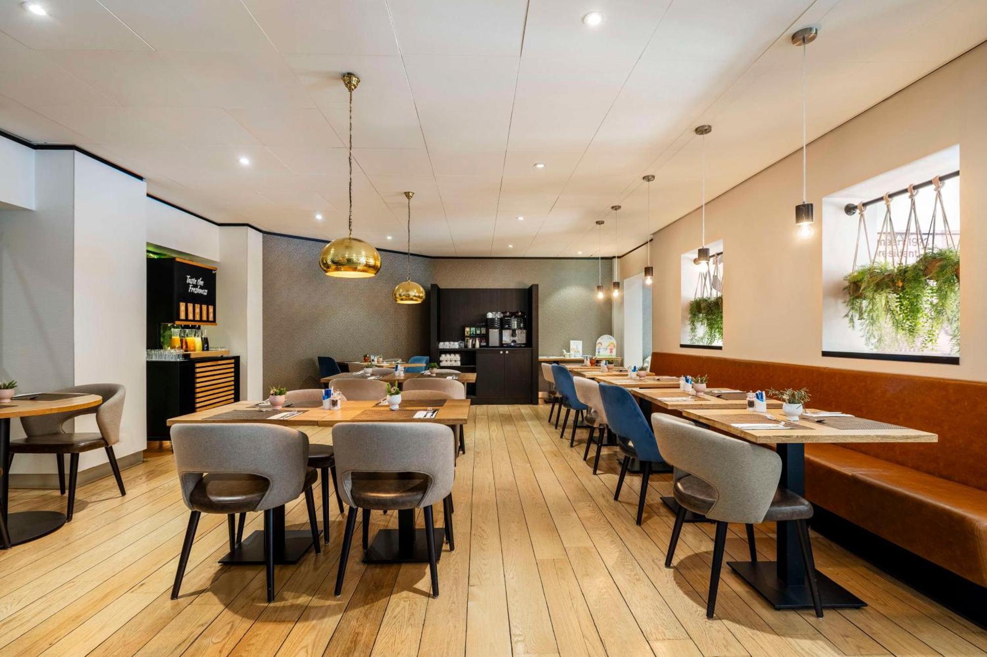 Nh Centre Hotel 4*