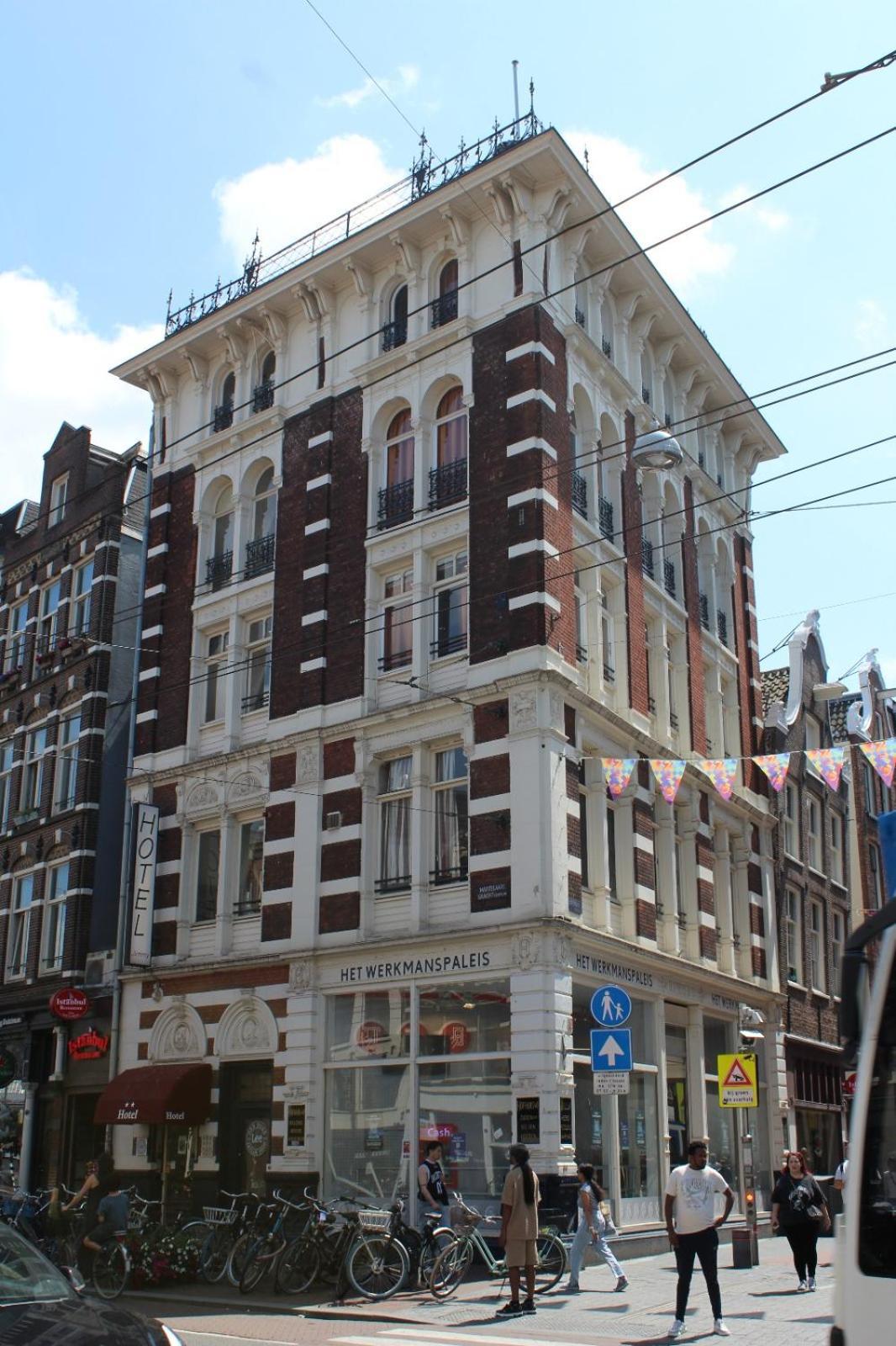 Jimmy Hotel 2*