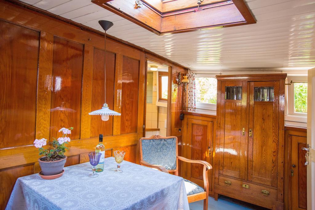 Westerdok25 Bed & Breakfast
