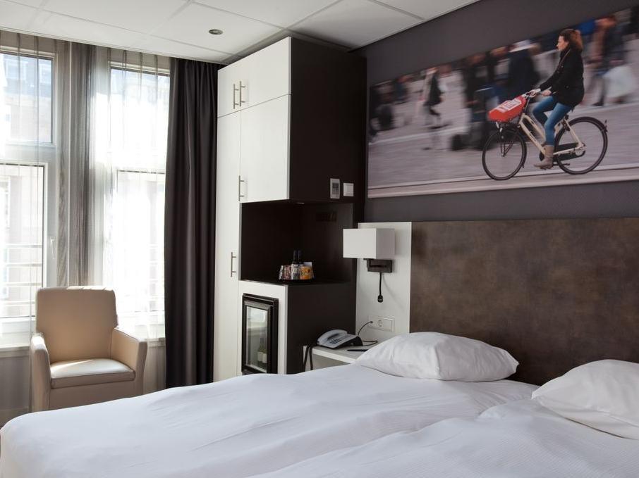 De Roode Leeuw Hotel 4*