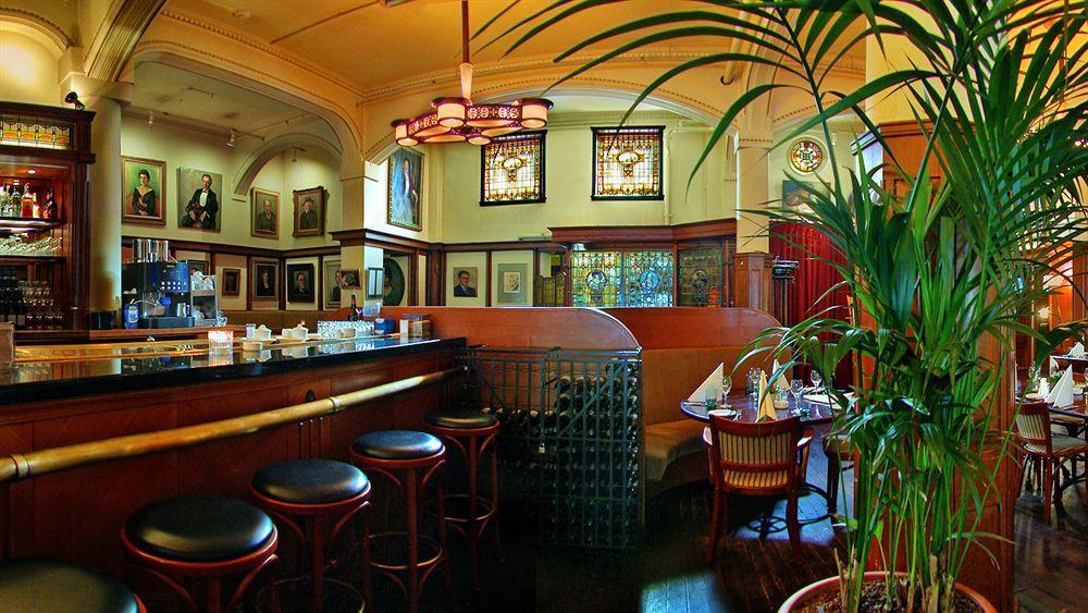 Nh Schiller Hotel