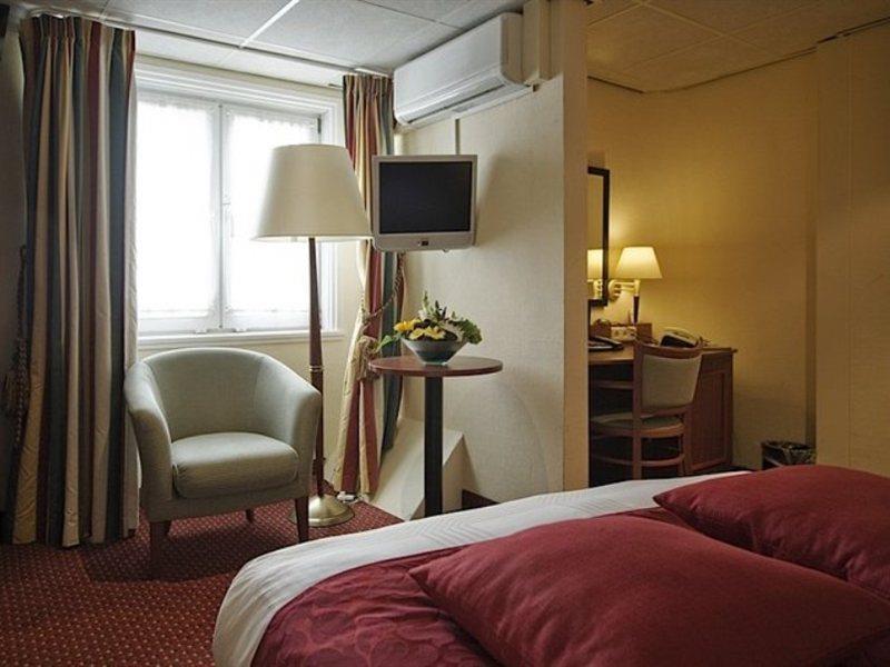 Hotel De Roode Leeuw 4*