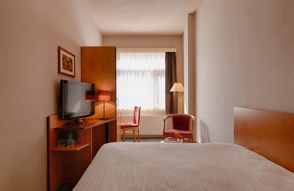 Hotel Leonardo City Center 4*