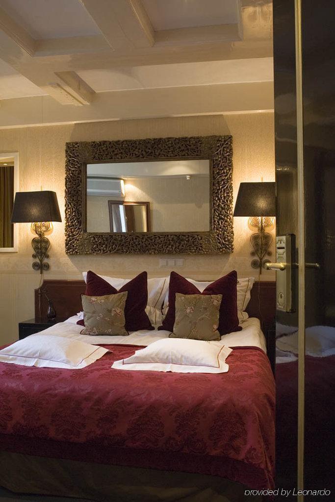 Hotel The Pavilions Amsterdam, The Toren 4*