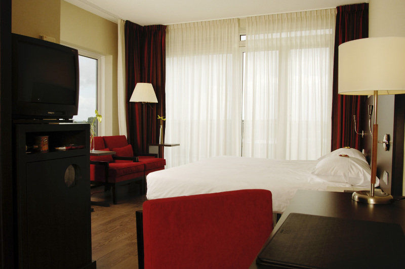Hotel Di-ann City Centre 2*