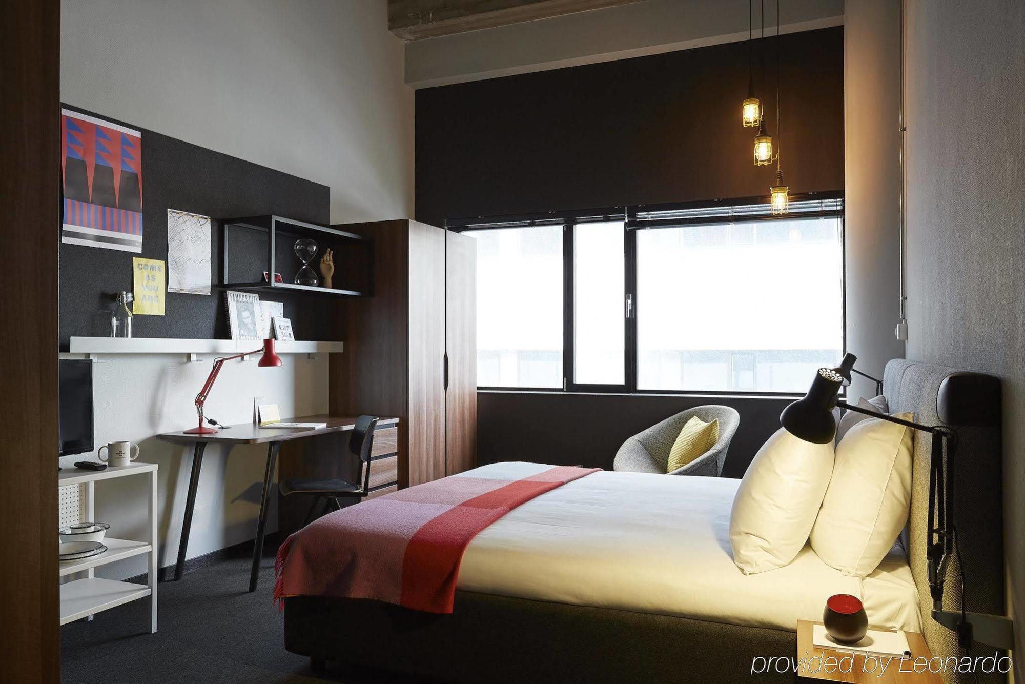 Hotel The Social Hub Extended 4*