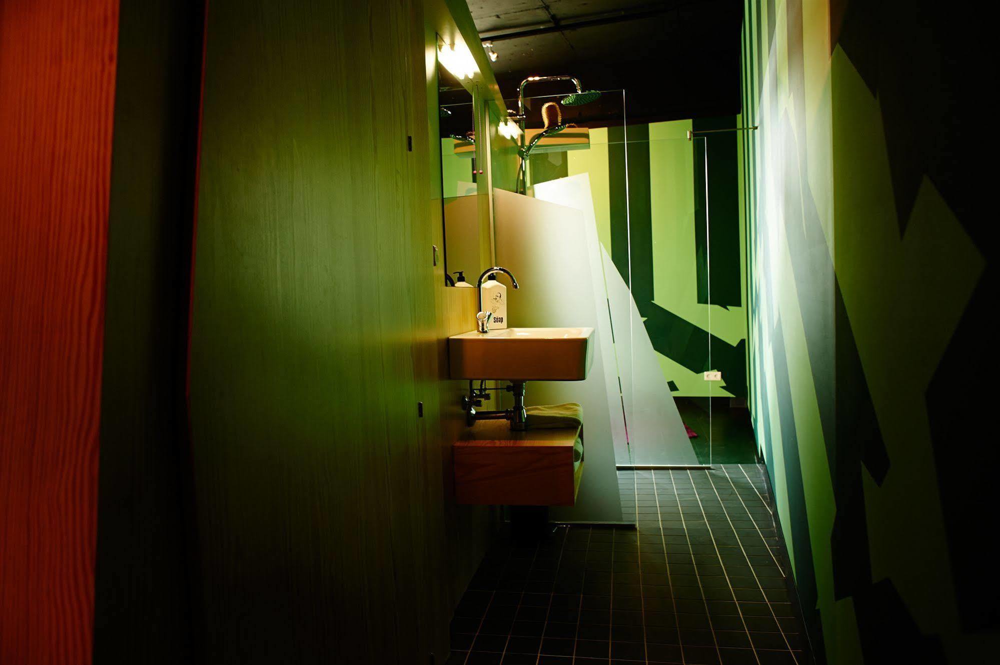 Hotel Volkshotel 3*