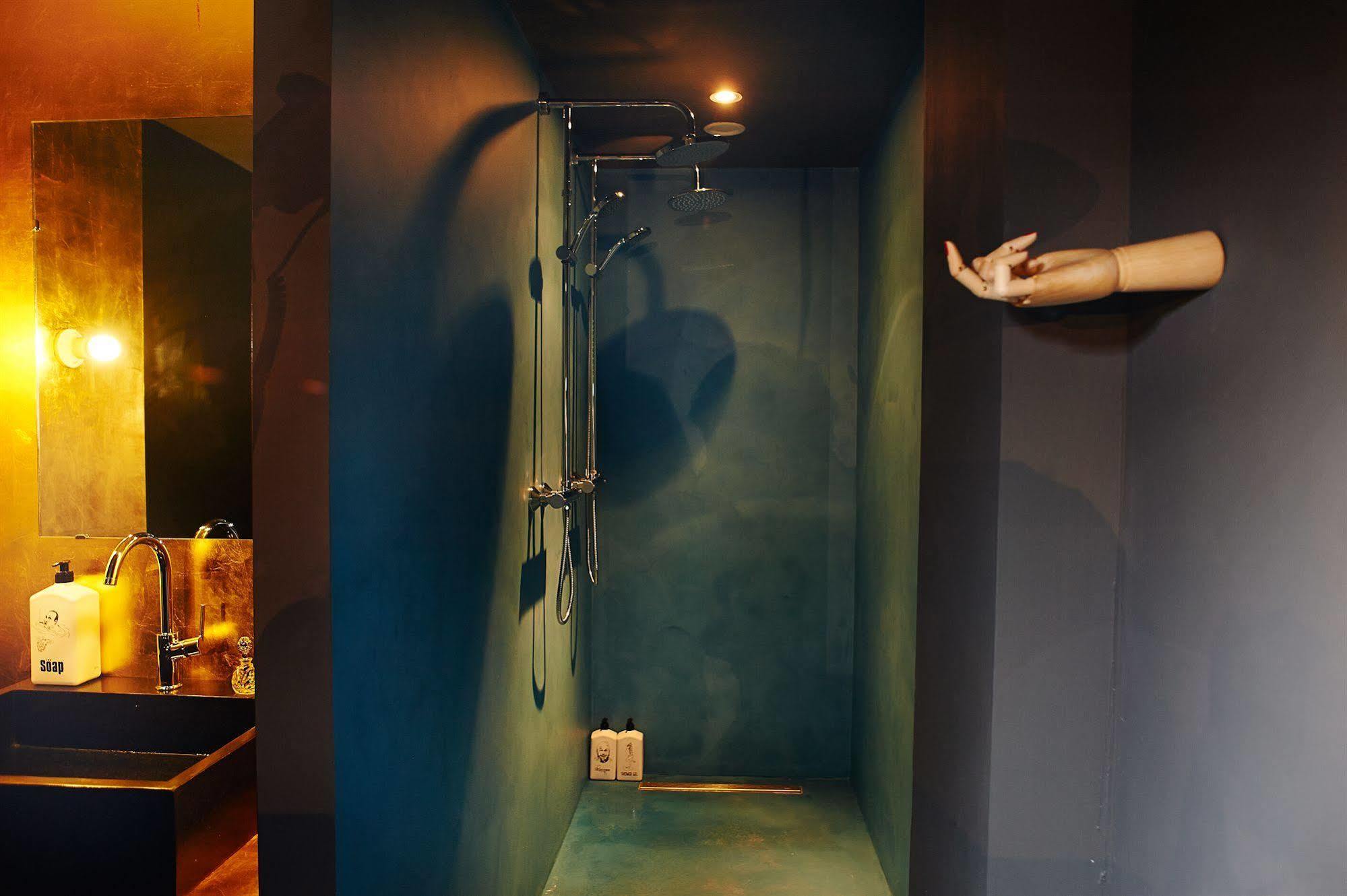 Volkshotel Hotel 3*