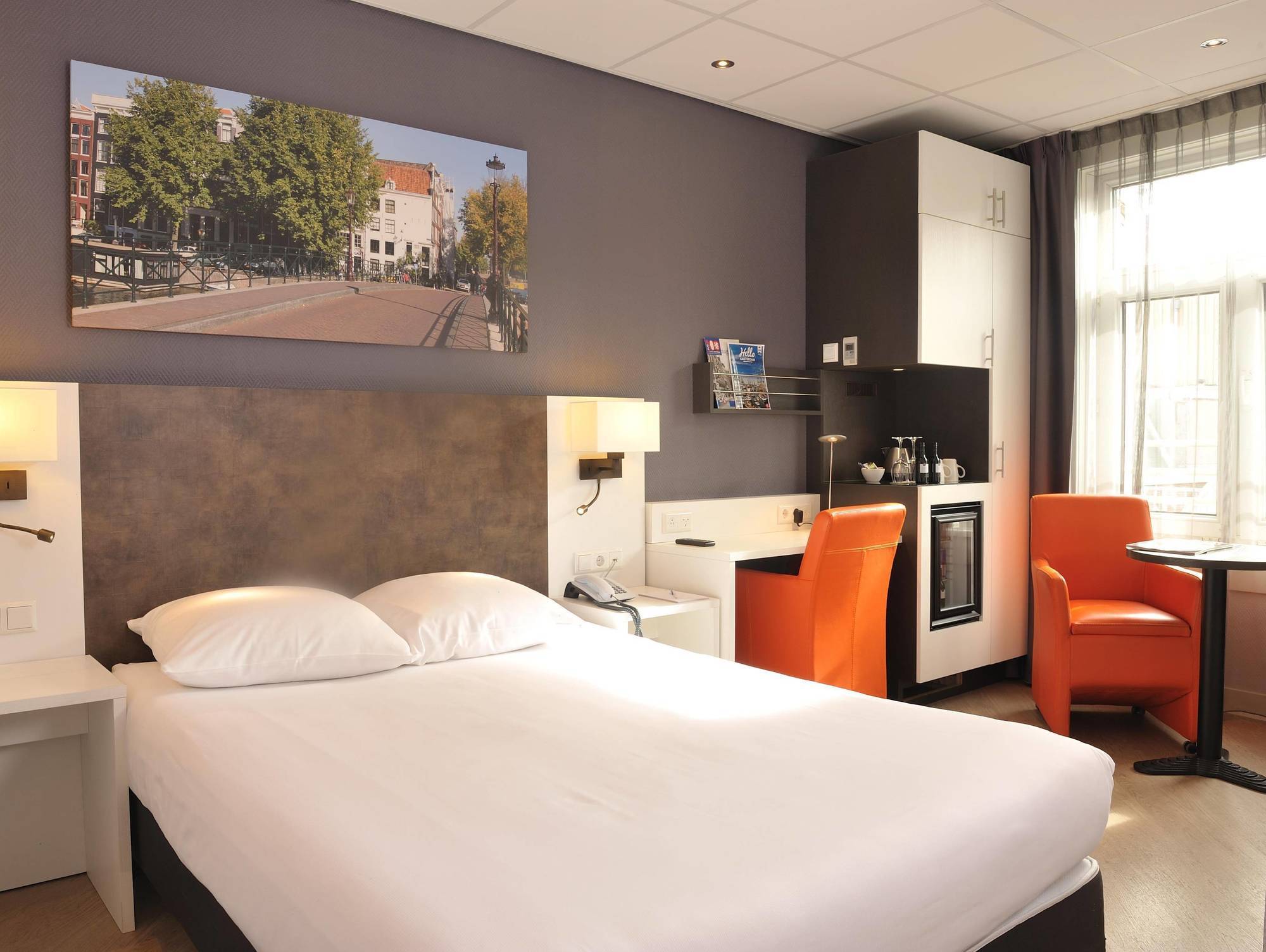 De Roode Leeuw 4* Amsterdam