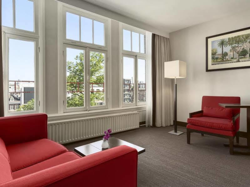 Hotel Nh Schiller 4*