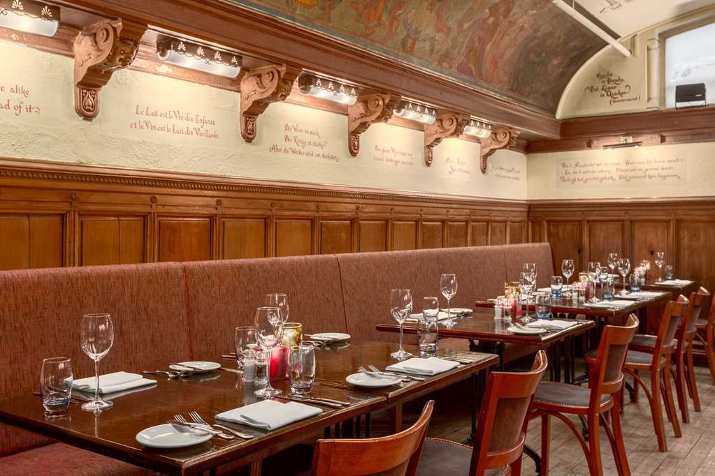 Hotel Nh Schiller 4*