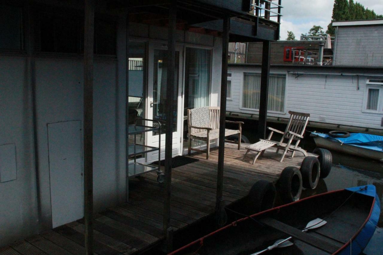 Houseboat Sooki Amsterdam