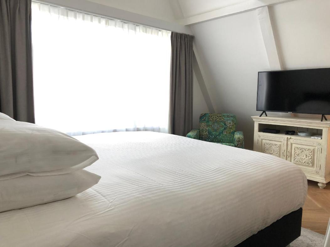 Luxe Suites Roses 2* Amsterdam