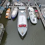 Spacious Homely House Boat
