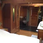 Amsterdam Water Lodge