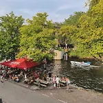 Canal View Stay Amsterdam