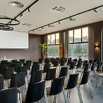 Apollo Hotel Amsterdam, a Tribute Portfolio Hotel