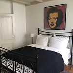 Herengracht Canal Apartment