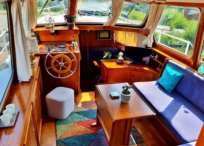 Motor Yacht Amstelle