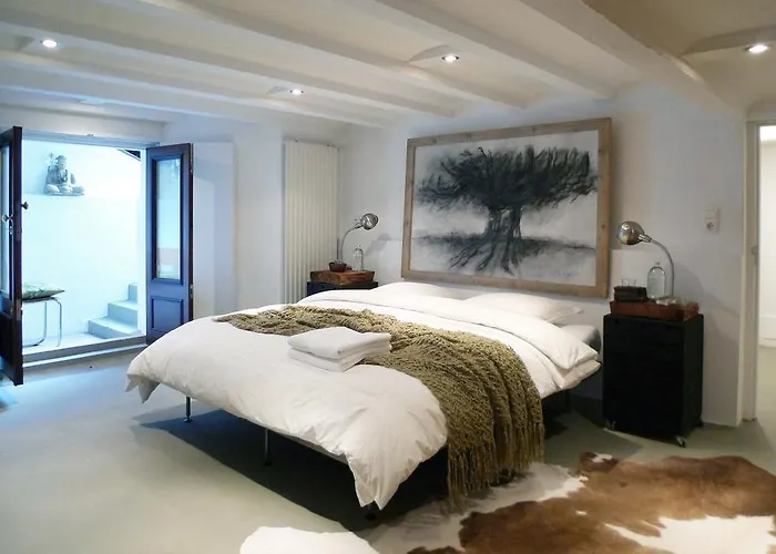 The Artist Apartment