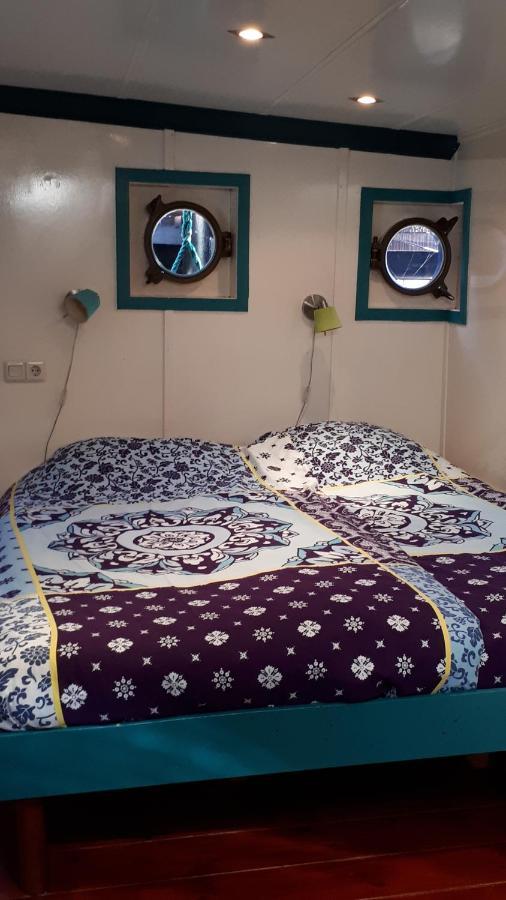 Bed & Breakfast Boat & Breakfast Alhena Amsterdam
